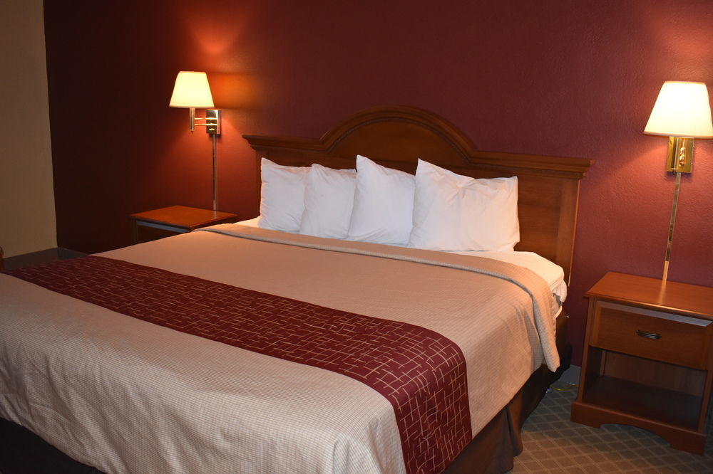Red Roof Inn Meridian Extérieur photo